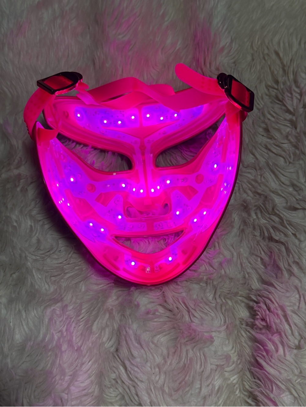 Dr. Dennis Gross DRx SpectraLite FaceWare Pro LED Light Therapy Mask - Picture 6 of 8